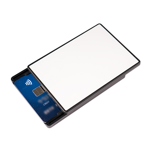 Kartenhalter schwarz, für 4 Karten, Größe 65 x 92 x 9 mm Kartenhalter schwarz, für 4 Karten, Größe 65 x 92 x 9 mm