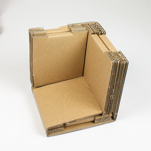 Transport-Schutzverpackung für ganze Tassenkartons 