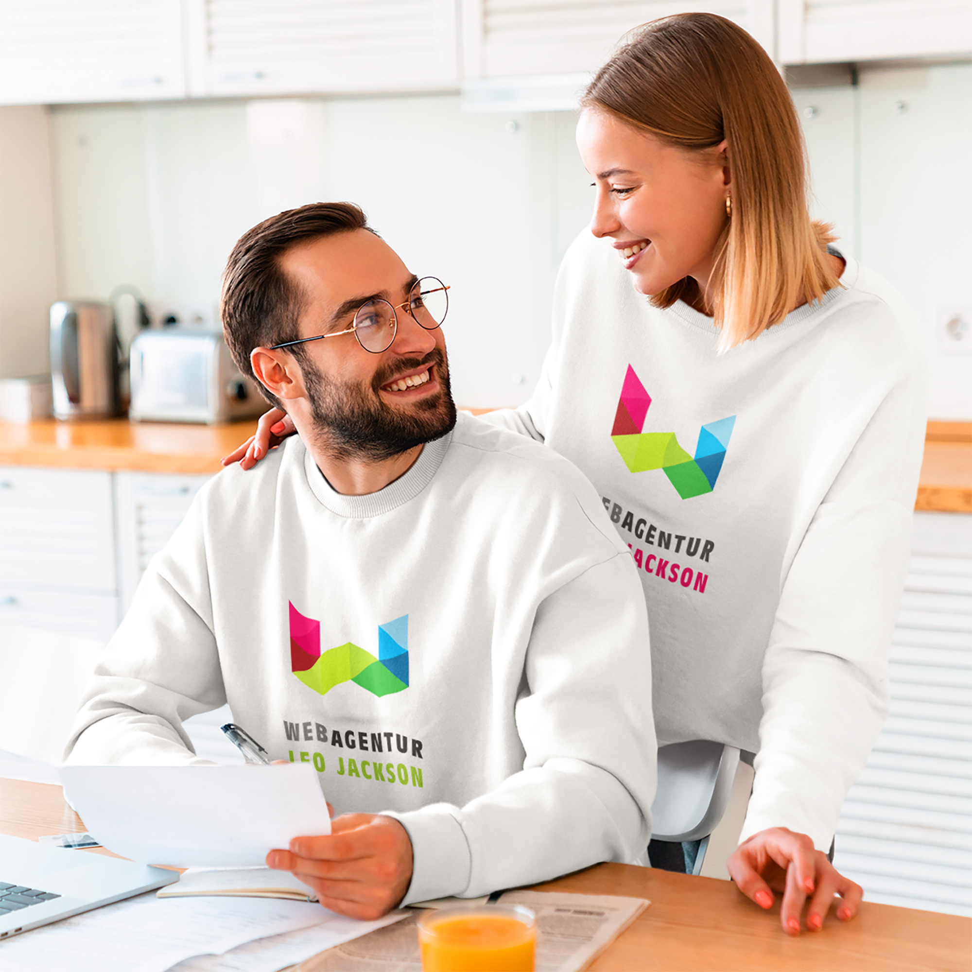 Sweatshirt Basic, couleur White, diverses tailles