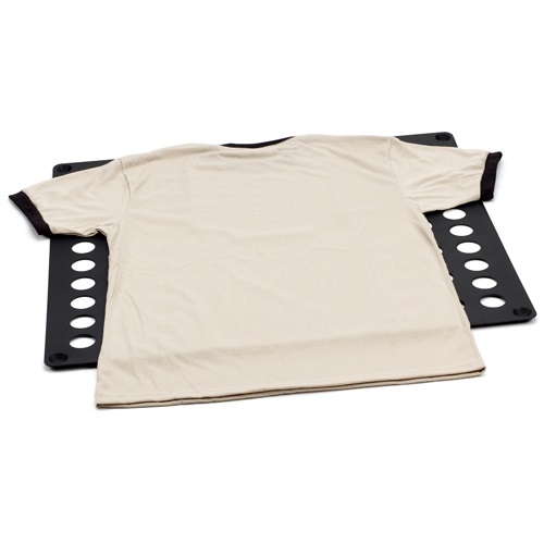 Patron pour plier les tee-shirts, couleur noir