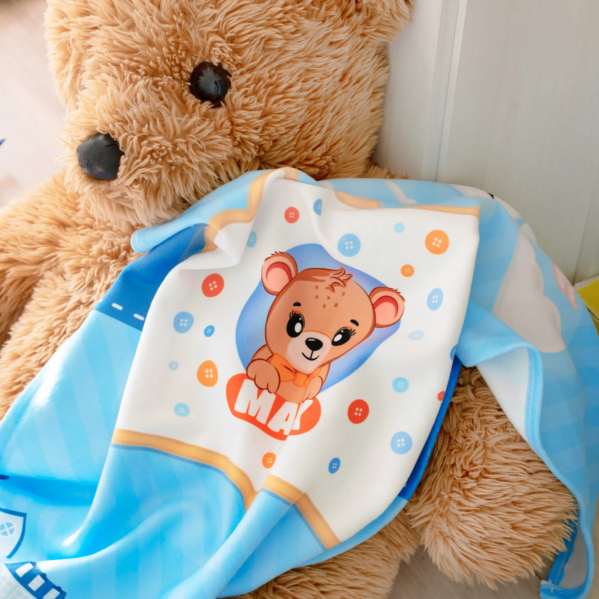 Mikrofaser Fleece-Decke aus 100% Polyester, Größe 60 x 90 cm, einseitig bedruckt mit versch. Motiven