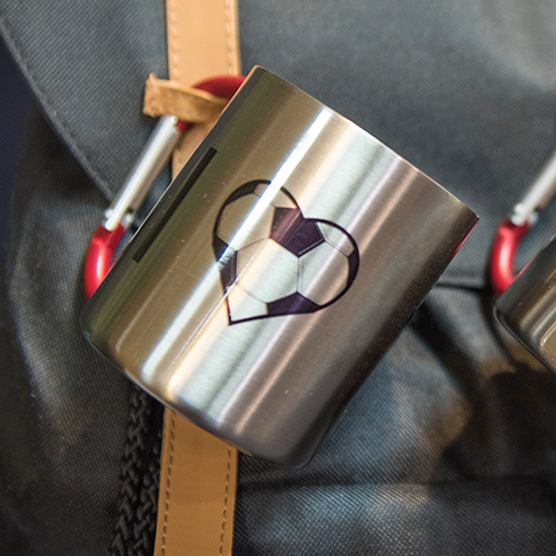 Edelstahltasse TREK-, mit Karabiner, für Sublimation Edelstahltasse TREK-, mit Karabiner, für Sublimation